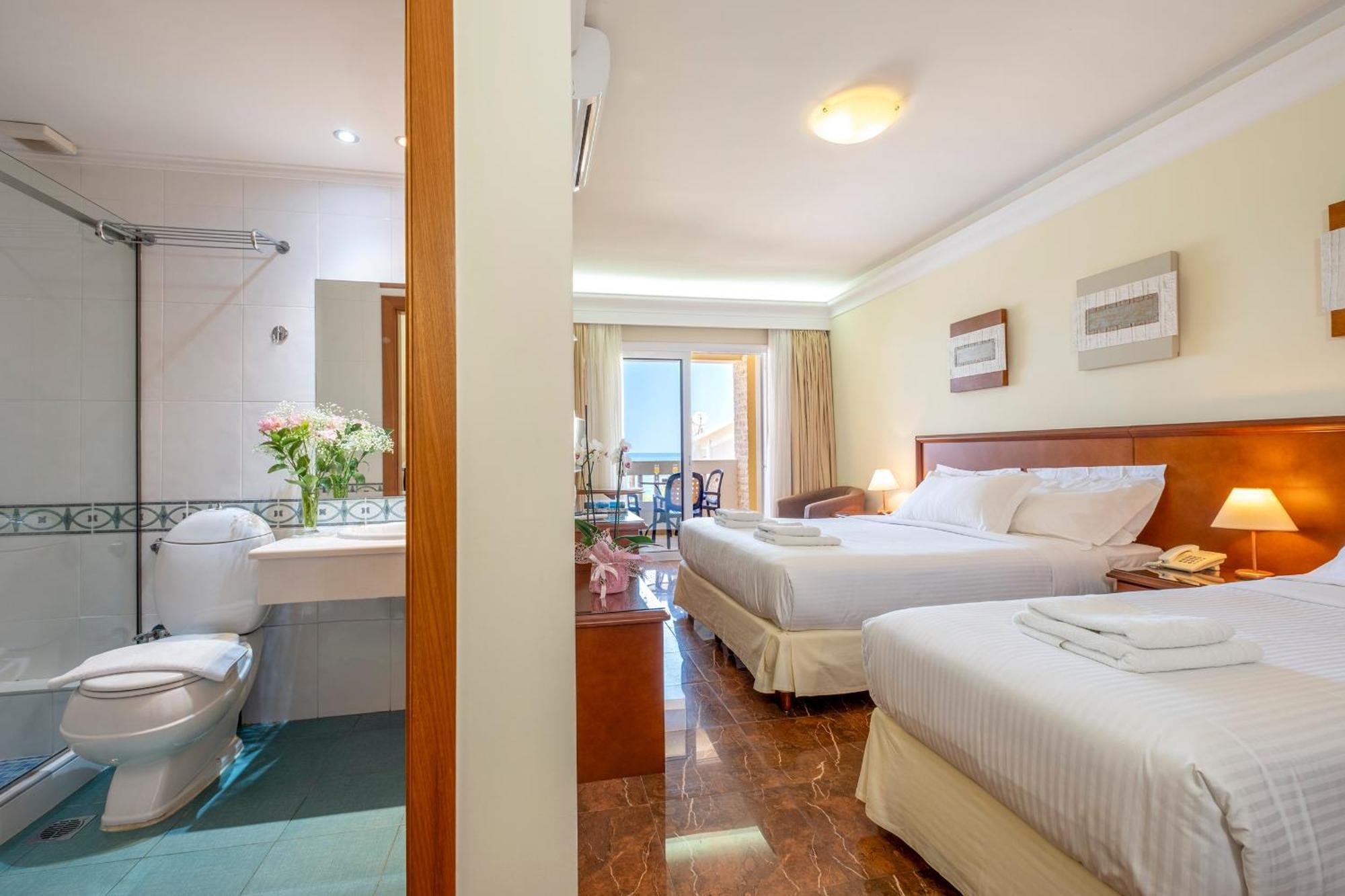 Porto Alegre Hotel Каламаки Экстерьер фото